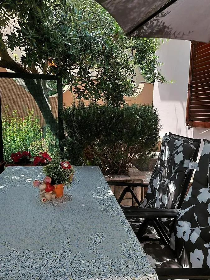 Cozy-Family Apartment Porec Croatia