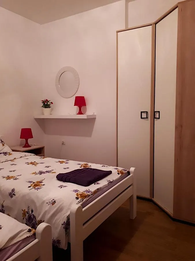 Cozy-Family Apartment Porec